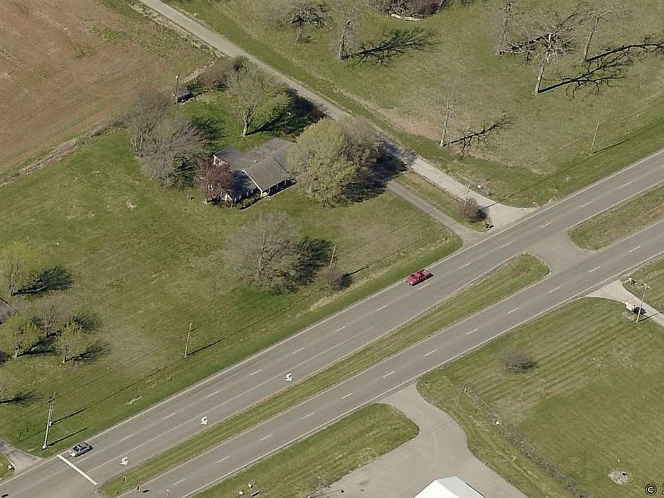 2nd image of 6463 Louisville Rd