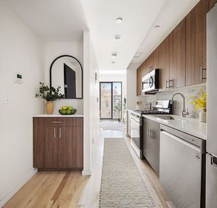 1064 Hancock St #302, Brooklyn, NY, 11221