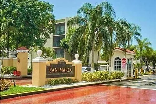 8860 Fontainebleau Blvd #506 Photo 1