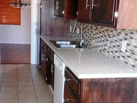 4th image of 1635 E Ocean Blvd Unit 3D