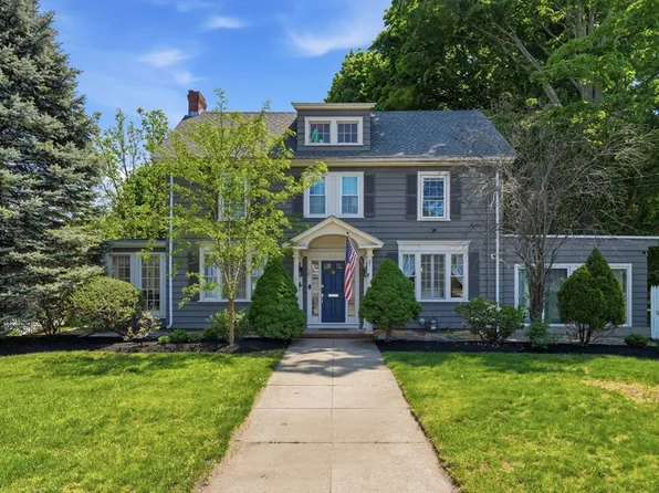 351 Lowell St, Peabody, MA 01960