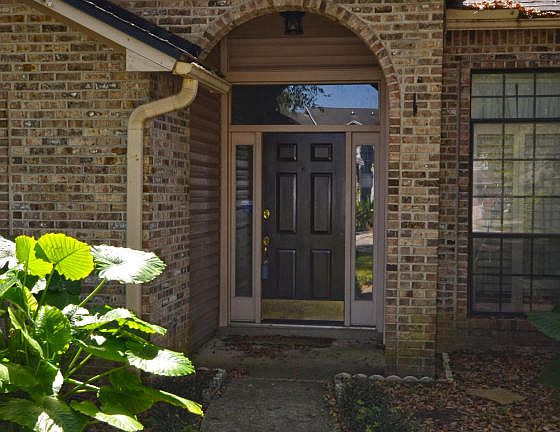 4th image of 4872 Victoria Chase Ct
