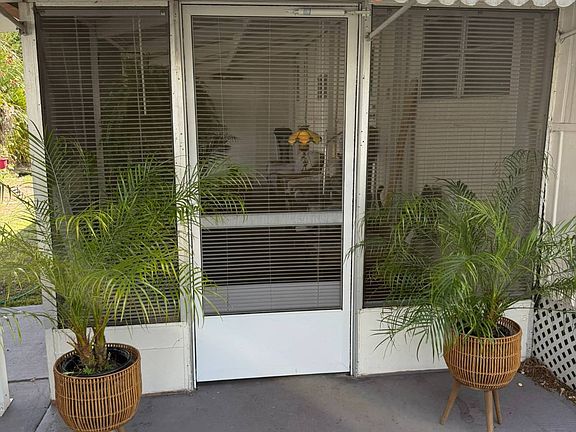 3rd image of 3 Isabelle Ave