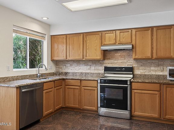 5th image of 4530 E DESERT WIND Drive