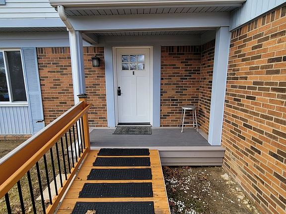 3rd image of 1281 Rue Deauville Blvd