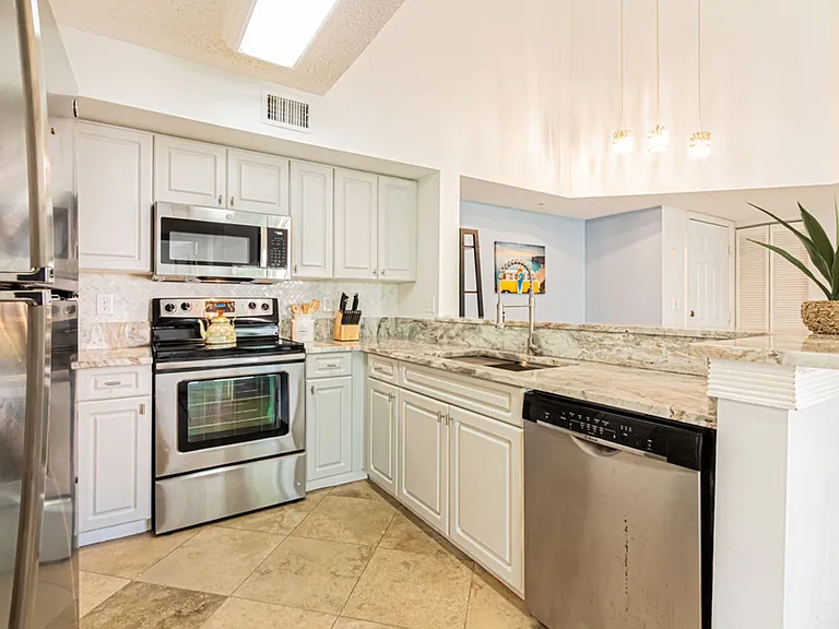 1230 Wildwood Lakes Blvd #202 — Photo 13