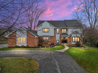 2942 Ambassador Ct, West Bloomfield, MI