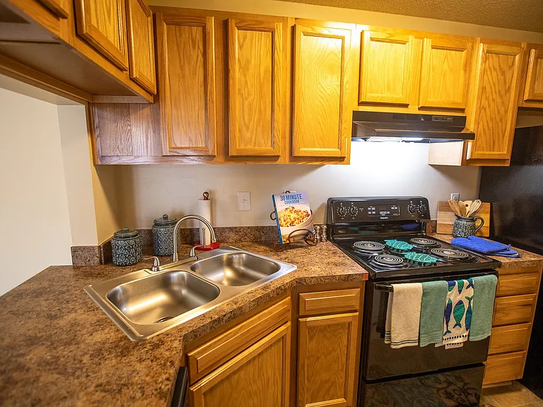 Woodbriar Apartment Homes — Photo 37