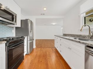 129 E 31st 1/2 St, Houston, TX 77018