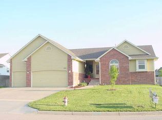 225 Tuscany Ct, Andover, KS 67002