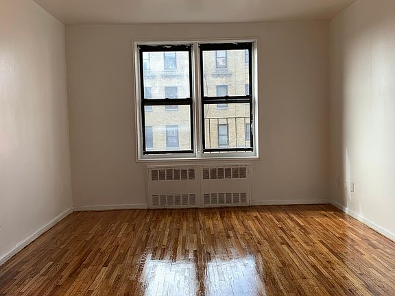 4th image of 777 Mace Ave APT 5D