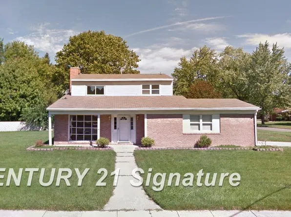 2741 Larry Tim Dr, Saginaw, MI 48601