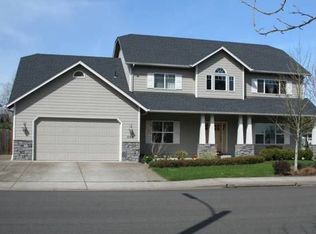 598 S 72nd St, Springfield, OR 97478