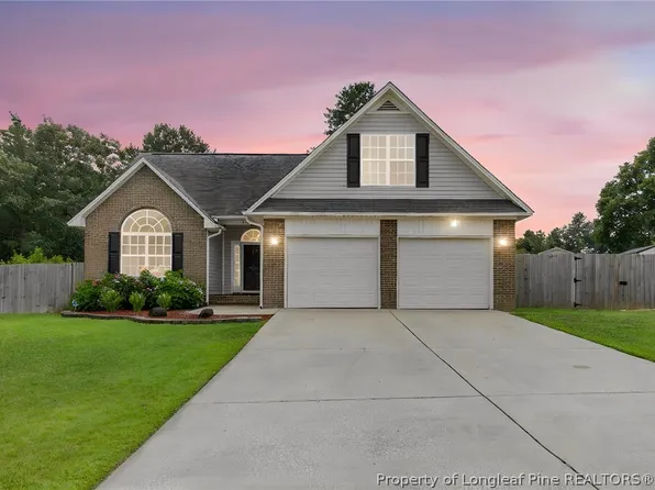116 Woodbine Dr, Raeford, NC 28376