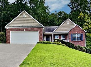 3168 Oak Ridge Ln, Loganville, GA 30052