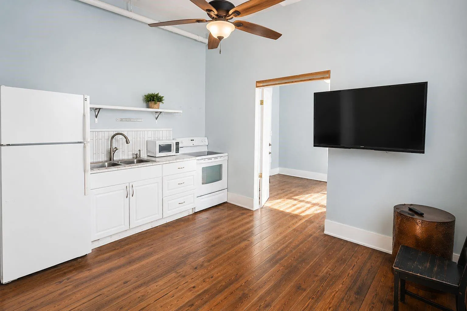 1 bed, 1.0 bath, 600 sqft, $1,100 — Photo 4