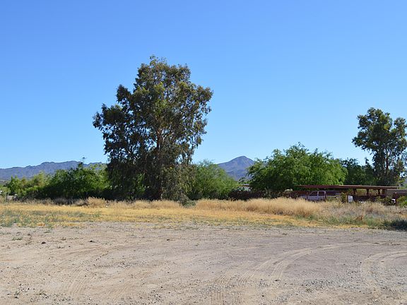 5th image of 7631 N Business Park Dr