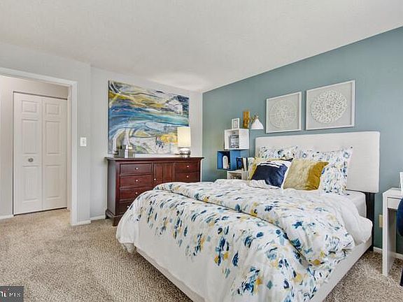 2nd image of 203 Idlewild Rd #2A