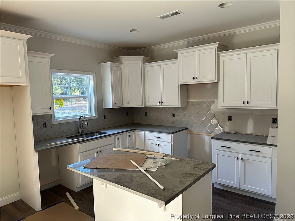 2nd image of 115 Courtland Cir