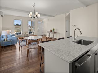 211 & 213 Leo Ln, South Burlington, VT 05403