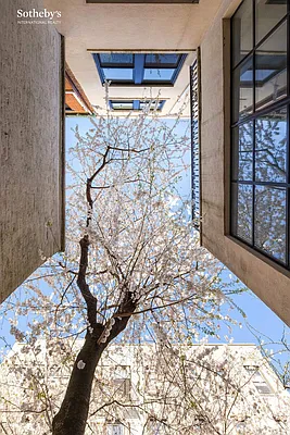 Sold by Sotheby's International Realty | media 44