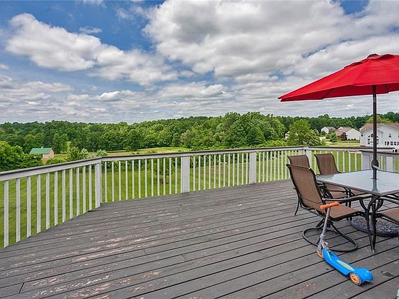 4th image of 2211 Trefoil Dr