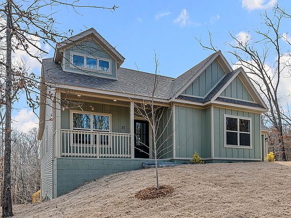 5th image of 25 Chelmsworth Cir