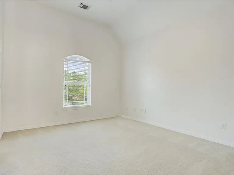 22926 Haven Field Ct — Photo 37