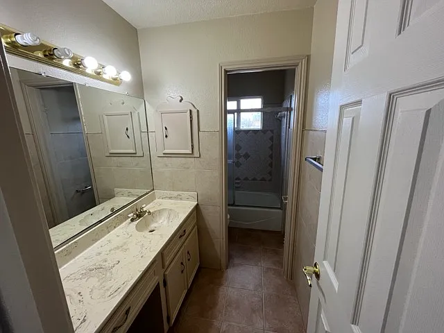 1924 W Iris Ave — Photo 12