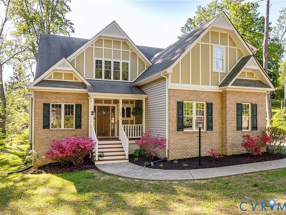 1st image of 2719 Mohawk Dr