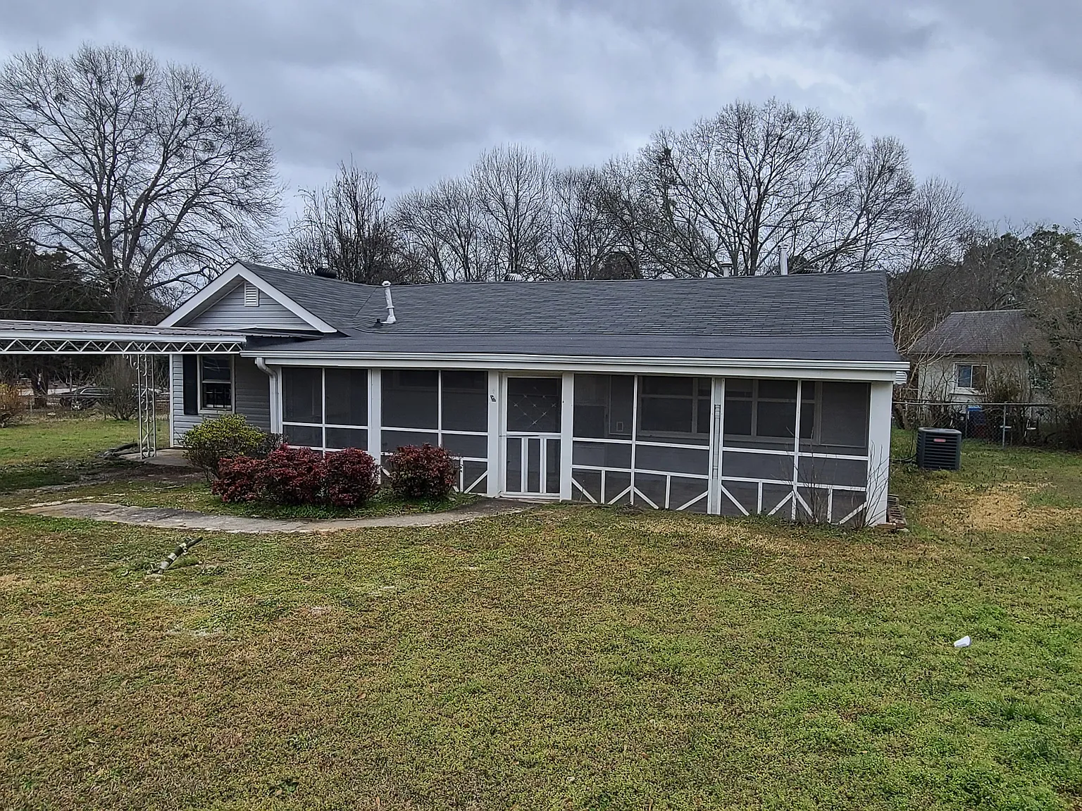 3 bed, 1445 sqft, $1,595 — Photo 1