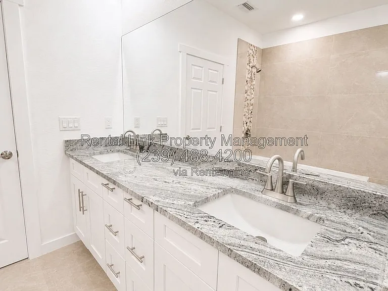2116 NE 22nd Ave — Photo 19