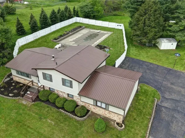 9316 Baer Rd, Marshallville, OH 44645