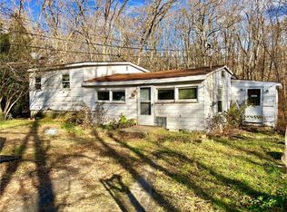 482 Jillson Ave, Woonsocket, RI 02895