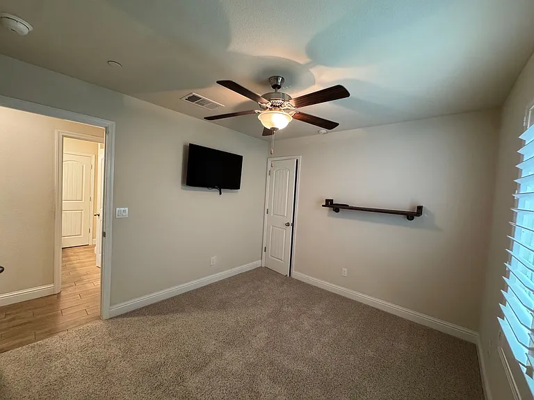 493 S Crescent Ln — Photo 13