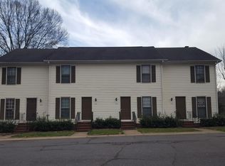 1634 Village Lake Dr, Charlotte, NC 28212