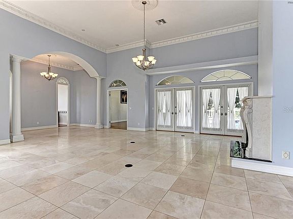3rd image of 13700 Lake Point Ct