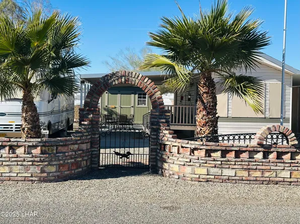 200 N Moon Mountain Ave #14, Quartzsite, AZ 85346