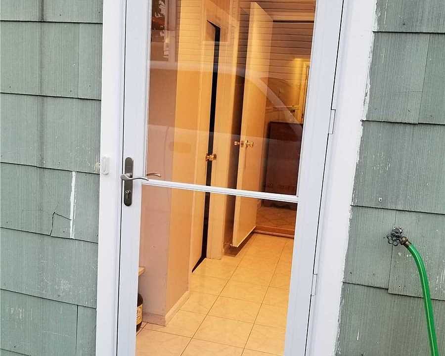 1st image of 374 Hamilton Ave