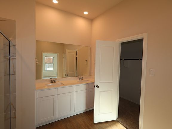 5th image of 1284 Tallowwood Trl