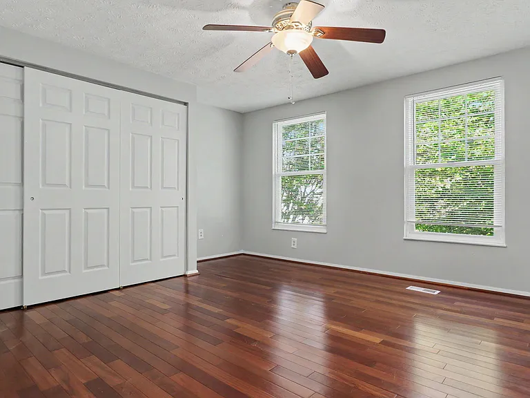 Upstairs Bedroom 2