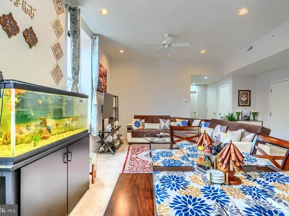 1211 Light St UNIT 208