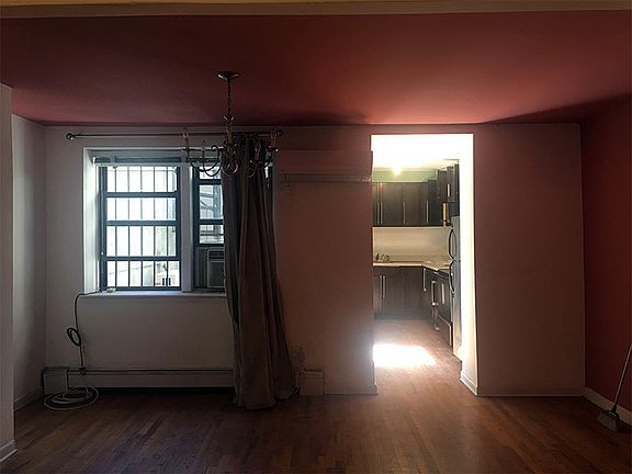 4th image of 206 W 139th St #P