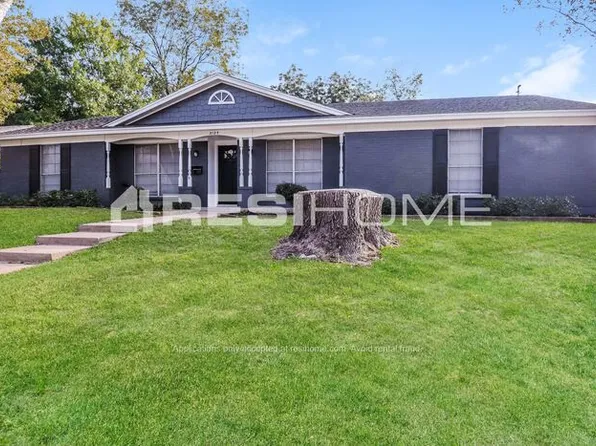 2125 Rockmoor Dr, Edgecliff Village, TX 76134