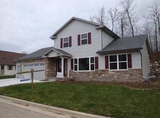 316 Kames Ct, Slinger, WI 53086