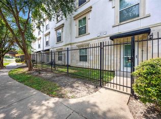 3501 Chenevert St #3, Houston, TX 77004