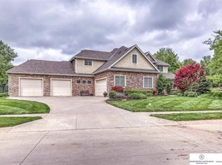 1502 S 182nd Cir, Omaha, NE 68130