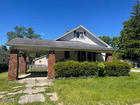 1148 Columbus Ave, Holland, OH 43528