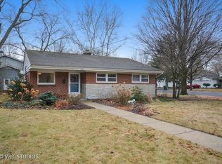 525 McKinley St, St Charles, IL