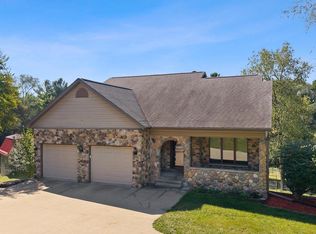 W5746 Lintner Rd, Pardeeville, WI 53954